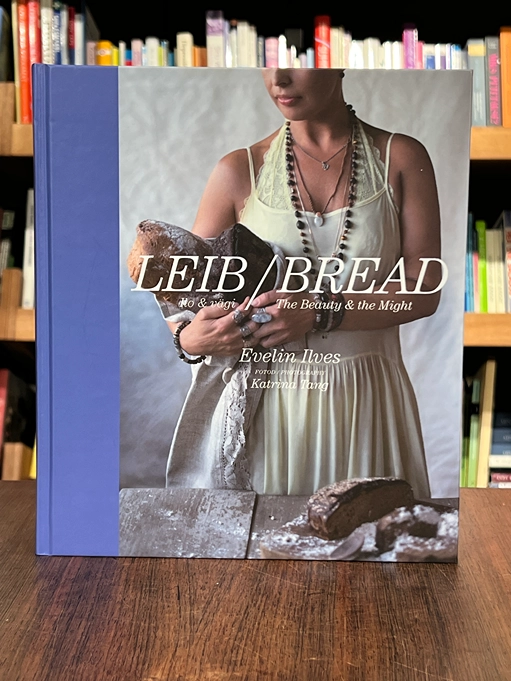 Leib. Bread