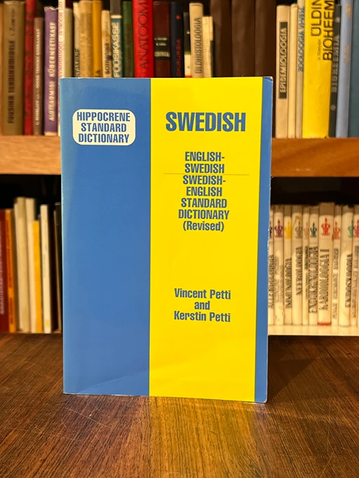 Swedish-English - English-Swedish Standard Dictionary