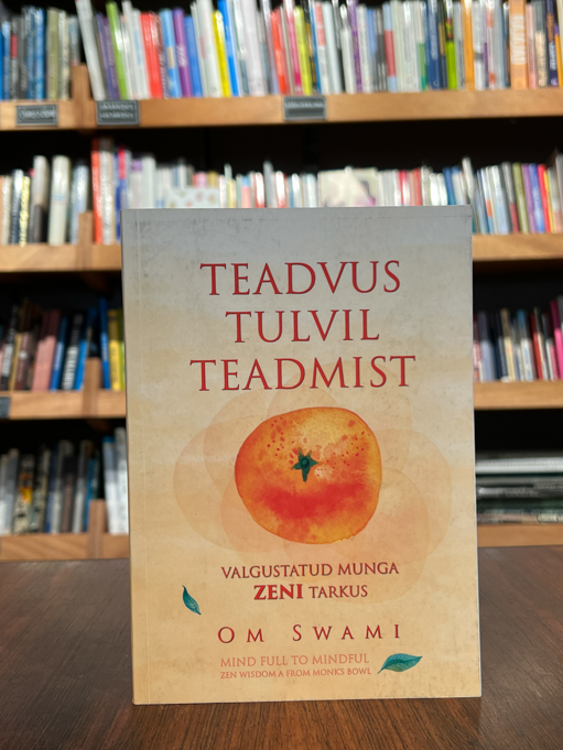 Om Swami "Teadvus tulvil teadmist"